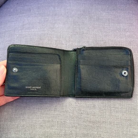 Saint Laurent Cassandra Bi-fold wallet unisex - Picture 8 of 11